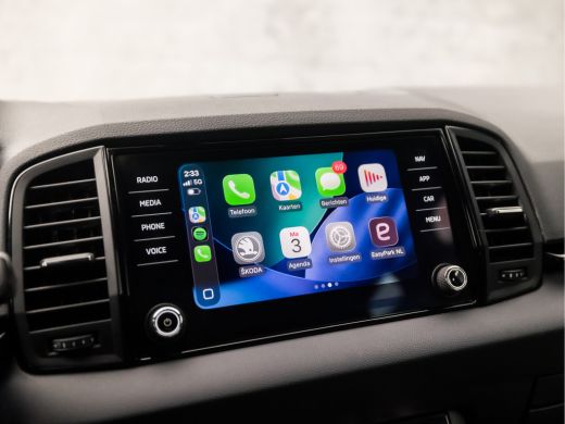 Skoda Karoq 1.5 TSI ACT Sportline 150Pk Automaat (VIRTUAL COCKPIT, APPLE CARPLAY, GROOT NAVI, KUIPSTOELEN, ST... ActivLease financial lease