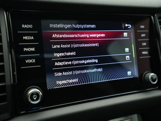 Skoda Kodiaq 1.5 TSI 150pk Sportline Business Panorama Camera Stoelverwarming Acc Carplay 302 ActivLease financial lease