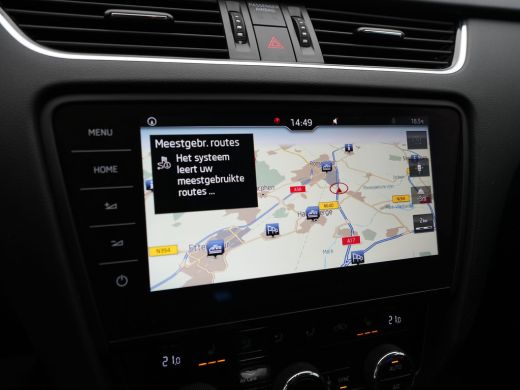 Skoda Octavia Combi 1.5 TSI 150pk DSG Greentech Business Edition Plus Navigatie Stoelverwarming Canton Clima 104 ActivLease financial lease