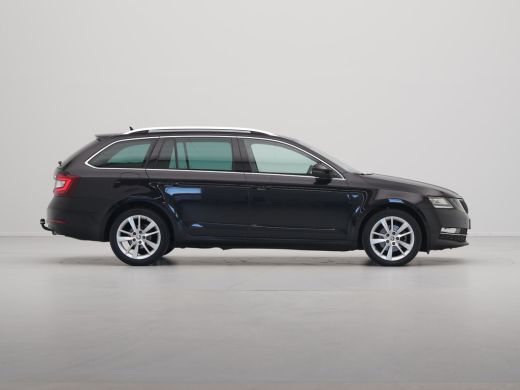 Skoda Octavia Combi 1.5 TSI 150pk DSG Greentech Business Edition Plus Navigatie Stoelverwarming Canton Clima 104 ActivLease financial lease