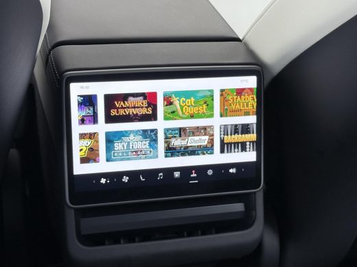 Tesla Model 3 Long Range AWD 78 kWh TREKHAAK | FULL SELFDRIVE | VOLLEDIGE FABRIEKSGARANTIE T/M 12-2027/80.000KM... ActivLease financial lease