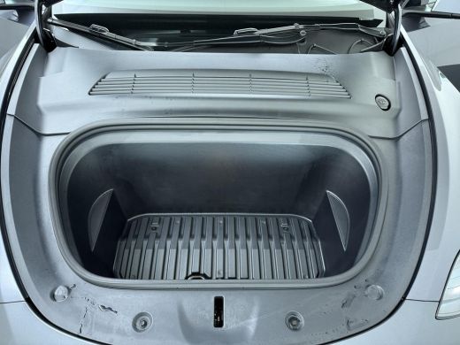 Tesla Model Y RWD 58 kWh AFNEEMBARE TREKHAAK| STOEL/ STUURVERW| AUTOPILOT| RIJKLAARPRIJS INCL. TESLA GARANTIE t... ActivLease financial lease