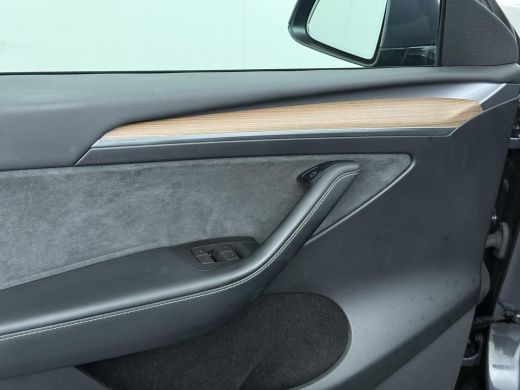 Tesla Model Y RWD 58 kWh AFNEEMBARE TREKHAAK| STOEL/ STUURVERW| AUTOPILOT| RIJKLAARPRIJS INCL. TESLA GARANTIE t... ActivLease financial lease