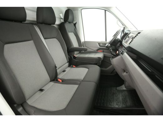 Volkswagen Crafter 35 2.0 TDI | Bakwagen | Laadklep | Zijdeur | 3000KG Trekgew. | 3-Zits | Airco | Cruise | Carplay ActivLease financial lease