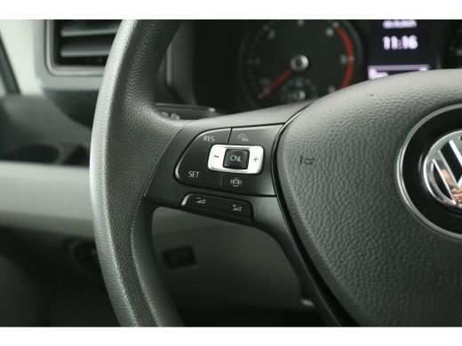 Volkswagen Crafter 35 2.0 TDI | Bakwagen | Laadklep | Zijdeur | 3000KG Trekgew. | 3-Zits | Airco | Cruise | Carplay ActivLease financial lease