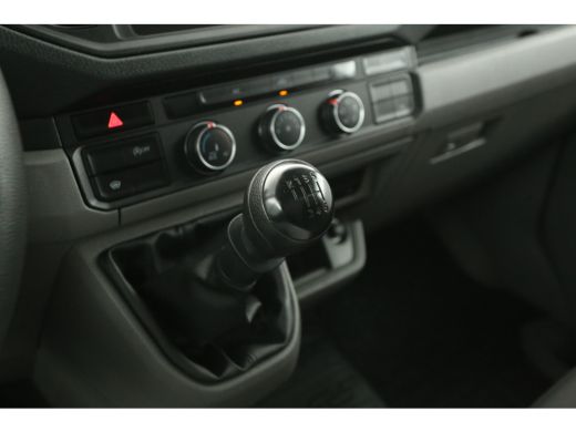 Volkswagen Crafter 35 2.0 TDI | Bakwagen | Laadklep | Zijdeur | 3000KG Trekgew. | 3-Zits | Airco | Cruise | Carplay ActivLease financial lease