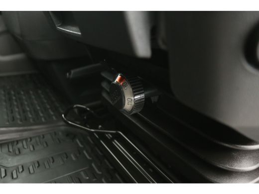 Volkswagen Crafter 35 2.0 TDI | Bakwagen | Laadklep | Zijdeur | 3000KG Trekgew. | 3-Zits | Airco | Cruise | Carplay ActivLease financial lease