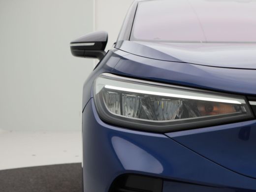 Volkswagen ID.4 First 77 kWh Automaat 205 Pk | Trekhaak | Adaptive Cruise | Camera | CarPlay | Navigatie | LED | ... ActivLease financial lease