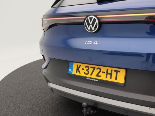Volkswagen ID.4 First 77 kWh Automaat 205 Pk | Trekhaak | Adaptive Cruise | Camera | CarPlay | Navigatie | LED | ... ActivLease financial lease