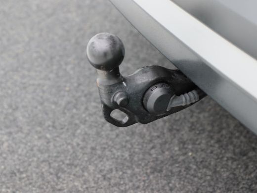 Volkswagen ID.4 First 77 kWh Automaat 205 Pk | Trekhaak | Adaptive Cruise | Camera | CarPlay | Navigatie | LED | ... ActivLease financial lease