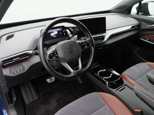 Volkswagen ID.4 First 77 kWh Automaat 205 Pk | Trekhaak | Adaptive Cruise | Camera | CarPlay | Navigatie | LED | ... ActivLease financial lease