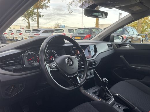 Volkswagen Polo 1.0 TSI Highline Business | Parkeer Sensoren | Stoelverwarming | Navi | Cruise ActivLease financial lease