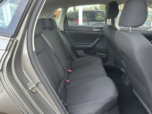 Volkswagen Polo 1.0 TSI Highline Business | Parkeer Sensoren | Stoelverwarming | Navi | Cruise ActivLease financial lease