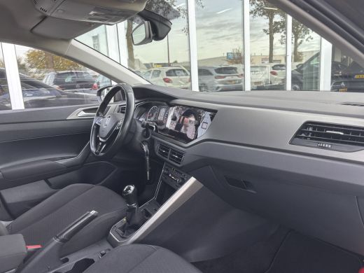 Volkswagen Polo 1.0 TSI Highline Business | Parkeer Sensoren | Stoelverwarming | Navi | Cruise ActivLease financial lease