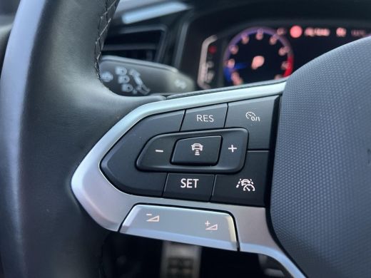 Volkswagen T-Roc 1.5 TSI R-Line Business | Pano | Vol! | | 150Pk | Automaat | ActivLease financial lease