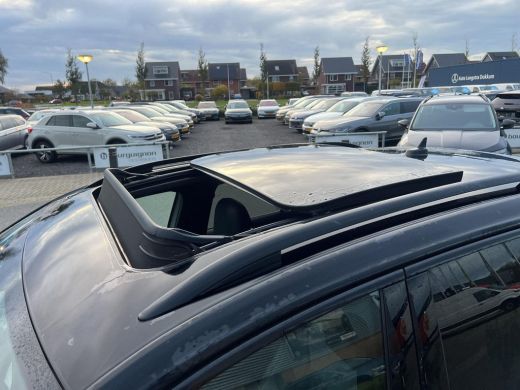 Volkswagen T-Roc 1.5 TSI R-Line Business | Pano | Vol! | | 150Pk | Automaat | ActivLease financial lease