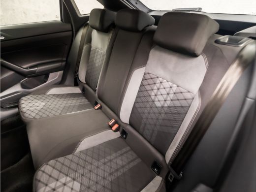 Volkswagen Taigo 1.0 TSI R-Line Automaat (2X R-LINE, VIRTUAL COCKPIT, APPLE CARPLAY, GROOT NAVI, STOELVERWARMING, ... ActivLease financial lease