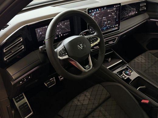 Volkswagen Tiguan 1.5 eHYBRID 272PK NW AUTO R-LINE BLACK PANO XL.NAVI BLACK.STYLE 360.CAM ELEK.KLEP MATRIX.LED 20''... ActivLease financial lease