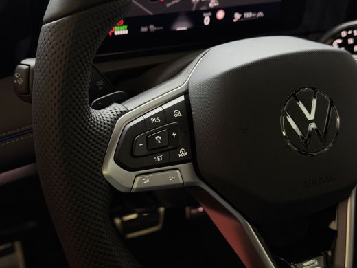 Volkswagen Tiguan 1.5 eHYBRID 272PK NW AUTO R-LINE BLACK PANO SCHUIFDAK XL.NAVI BLACK.STYLE 360.CAM ELEK.KLEP MATRI... ActivLease financial lease