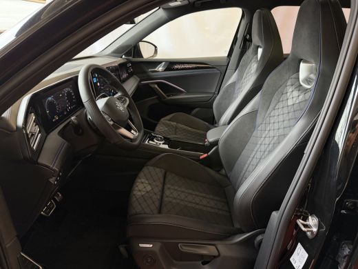 Volkswagen Tiguan 1.5 eHYBRID 272PK NW AUTO R-LINE BLACK PANO SCHUIFDAK XL.NAVI BLACK.STYLE 360.CAM ELEK.KLEP MATRI... ActivLease financial lease