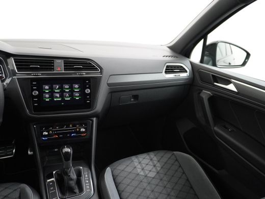 Volkswagen Tiguan 1.5 TSI R-Line Business VAN: 47.900,- VOOR: 39.877,- UW EINDEJAARSVOORDEEL: 8.023,- EURO R LINE i... ActivLease financial lease