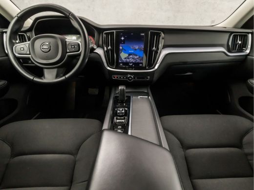 Volvo  V60 2.0 B3 Sport Automaat (APPLE CARPLAY, GROOT NAVI, KEYLESS, ADAPTIVE CRUISE, ELEK SPORTSTOELEN, GE... ActivLease financial lease