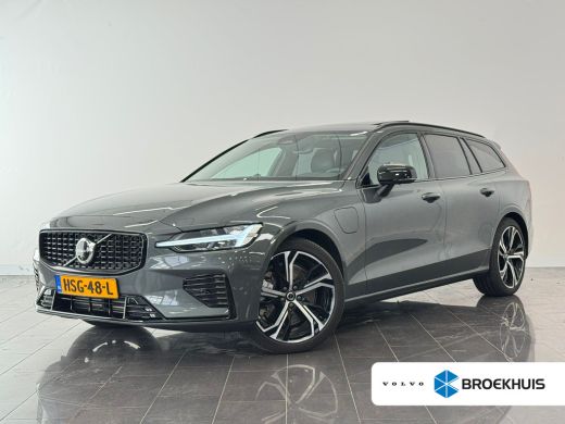 Volvo  V60 T6 Plug-in hybrid AWD Ultra Dark | Achterbank verwarmd | Airco separaat achter | Apple Carplay/An...