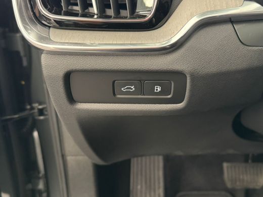 Volvo  V60 T6 Plug-in hybrid AWD Ultra Dark | Achterbank verwarmd | Airco separaat achter | Apple Carplay/An... ActivLease financial lease