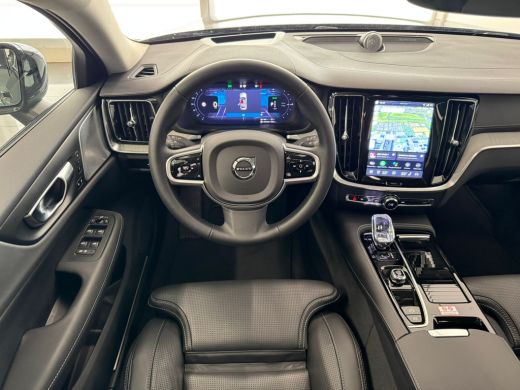 Volvo  V60 T6 Plug-in hybrid AWD Ultra Dark | Achterbank verwarmd | Airco separaat achter | Apple Carplay/An... ActivLease financial lease