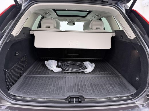 Volvo  XC60 2.0 T6 Plug-in hybrid AWD Inscription Expression VAN: 41.900,- VOOR: 37770,- UW EINDEJAARSVOORDEE... ActivLease financial lease