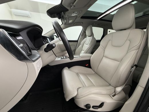 Volvo  XC60 2.0 T6 Plug-in hybrid AWD Inscription Expression VAN: 41.900,- VOOR: 37770,- UW EINDEJAARSVOORDEE... ActivLease financial lease