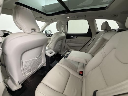 Volvo  XC60 2.0 T6 Plug-in hybrid AWD Inscription Expression VAN: 41.900,- VOOR: 37770,- UW EINDEJAARSVOORDEE... ActivLease financial lease