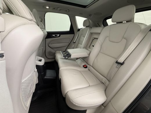 Volvo  XC60 2.0 T6 Plug-in hybrid AWD Inscription Expression VAN: 41.900,- VOOR: 37770,- UW EINDEJAARSVOORDEE... ActivLease financial lease