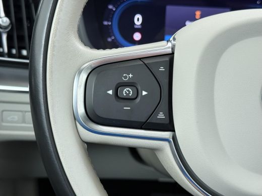 Volvo  XC60 2.0 T6 Plug-in hybrid AWD Inscription Expression VAN: 41.900,- VOOR: 37770,- UW EINDEJAARSVOORDEE... ActivLease financial lease