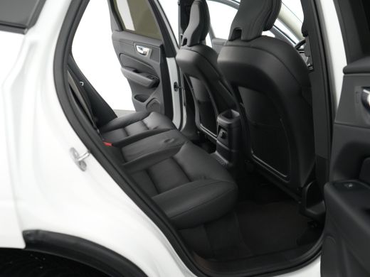 Volvo  XC60 2.0 T6 Plug-in hybrid AWD Plus Dark | Luchtvering | Panoramadak | Leder | Elek stoel | Camera ActivLease financial lease