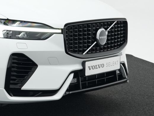Volvo  XC60 2.0 T6 Plug-in hybrid AWD Plus Dark | Luchtvering | Panoramadak | Leder | Elek stoel | Camera ActivLease financial lease