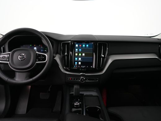 Volvo  XC60 2.0 T6 Plug-in hybrid AWD Plus Dark | Luchtvering | Panoramadak | Leder | Elek stoel | Camera ActivLease financial lease