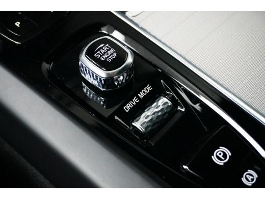 Volvo  XC60 T6 AWD R-Design Luchtvering | Bowers & Wilkins | Head-up display |  Adaptive Cruise | 360&deg; Camera... ActivLease financial lease