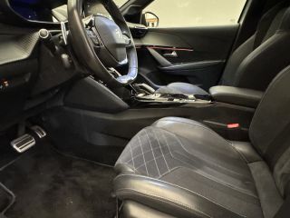 Peugeot 208 1.2 PureTech GT Pack Adaptieve Cruise | Panoramadak! | Automaat | Camera | Trekhaak! | 130PK!! | ...