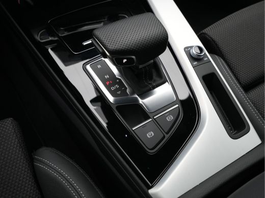 Audi A4 Avant 35 TFSI S Line edition Competition Navigatie Clima Cruise Pdc ActivLease financial lease