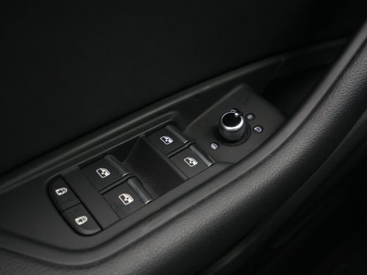 Audi A4 Avant 35 TFSI S Line edition Navigatie Pdc Clima Cruise ActivLease financial lease