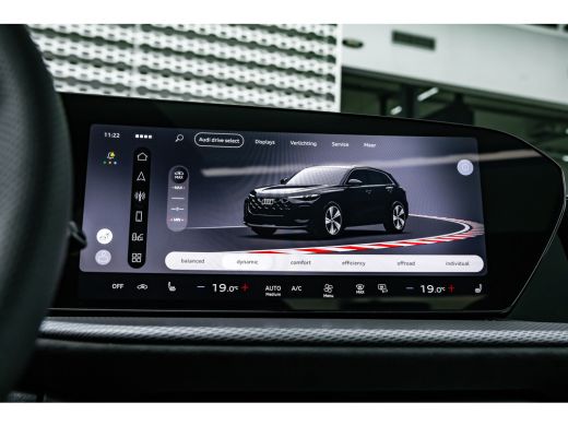 Audi Q5 S edition competition | Audi virtual cockpit | Hemelbekleding in zwart | Navigatie plus ActivLease financial lease