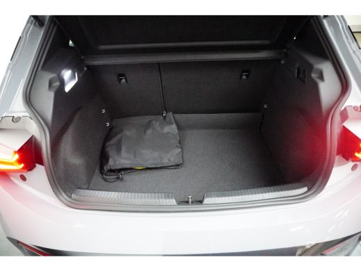 CUPRA Born 204PK Essential 62 kWh | STOELVERW. | NAVIGATIE | CAMERA | CRUISE CONTROL | APP. CONNECT | LED | ... ActivLease financial lease