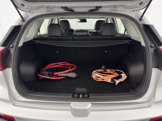 Kia e-Niro DynamicLine 64 kWh [ 3-Fase ] { SOH-100% } (INCL-BTW) Aut. *LEATHER-FABRIC | NAVI-FULLMAP | AMBIE... ActivLease financial lease