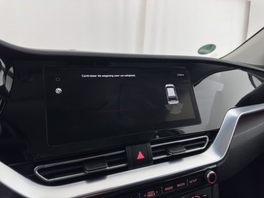 Kia e-Niro DynamicLine 64 kWh [ 3-Fase ] { SOH-100% } (INCL-BTW) Aut. *LEATHER-FABRIC | NAVI-FULLMAP | AMBIE... ActivLease financial lease