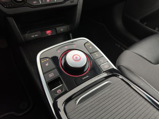 Kia e-Niro DynamicLine 64 kWh [ 3-Fase ] { SOH-100% } (INCL-BTW) Aut. *LEATHER-FABRIC | NAVI-FULLMAP | AMBIE... ActivLease financial lease