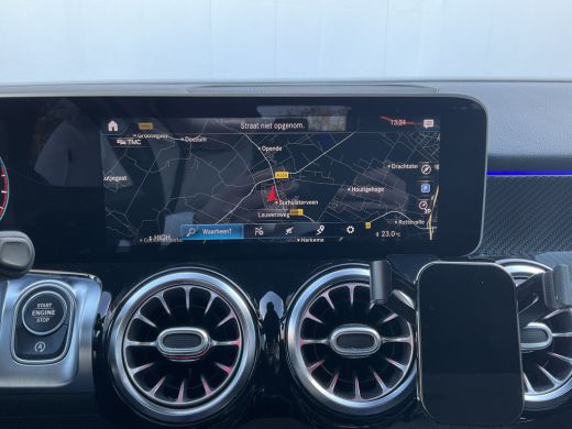 Mercedes-Benz GLB 7-Pers 200 Business Solution AMG 7p. Pano Memoryseats Trekhaak 7-Persoons ActivLease financial lease