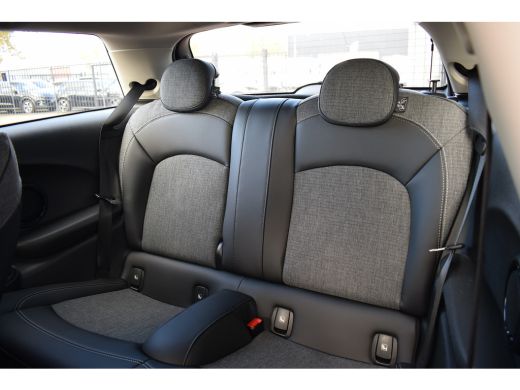 Mini One 1.5 One Business Edition | Apple CarPlay | HUD | Half Leer | Stoelverw. ActivLease financial lease