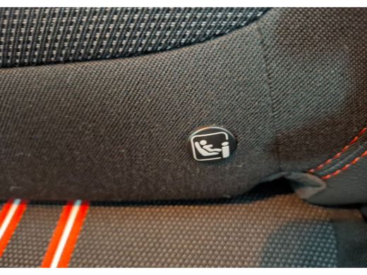 Opel Crossland 1.2 Turbo GS Line | Verw. stoelen en stuur | Camera | AGR Stoelen | Cruise control | LED koplampen | ActivLease financial lease