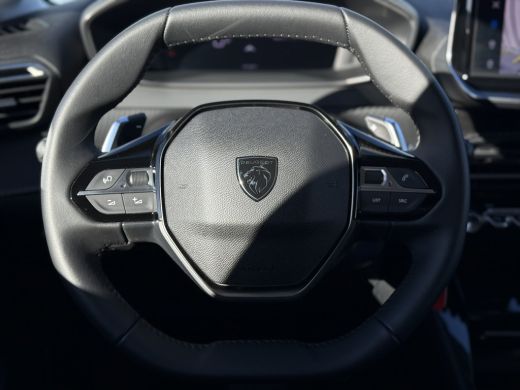 Peugeot 208 1.2 Hybrid 110 e-DCS6 Allure ActivLease financial lease